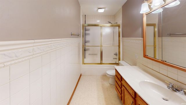 4422 Obing Strasse, Jasper, IN 47546