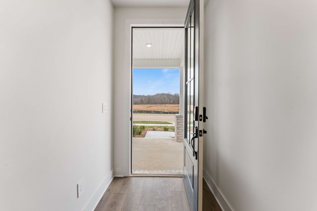 2112 Riley Park Dr, Franklin, TN 37064