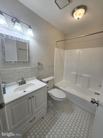 3915 QUEENS LACE ST, Baltimore, MD 21208