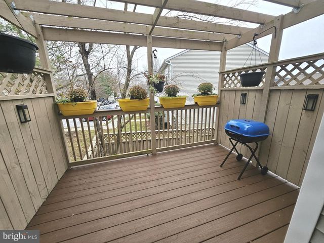 3915 QUEENS LACE ST, Baltimore, MD 21208