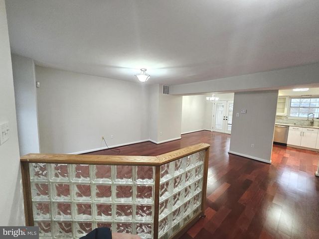 3915 QUEENS LACE ST, Baltimore, MD 21208