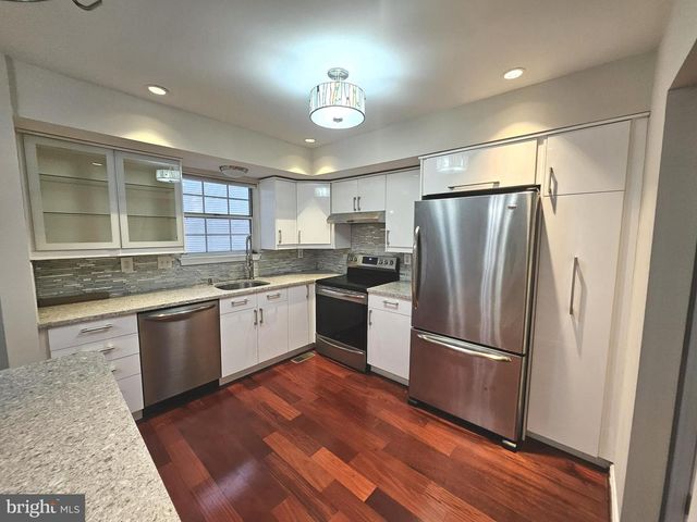 3915 QUEENS LACE ST, Baltimore, MD 21208