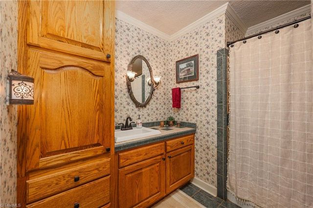 328 Oakgrove Road, Asheboro, NC 27205