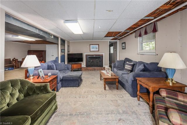 328 Oakgrove Road, Asheboro, NC 27205