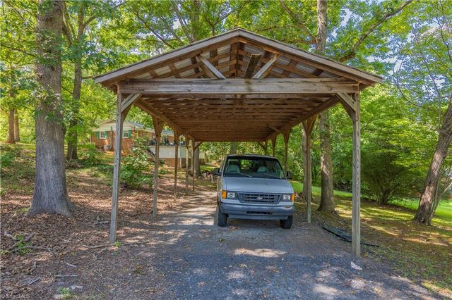 328 Oakgrove Road, Asheboro, NC 27205