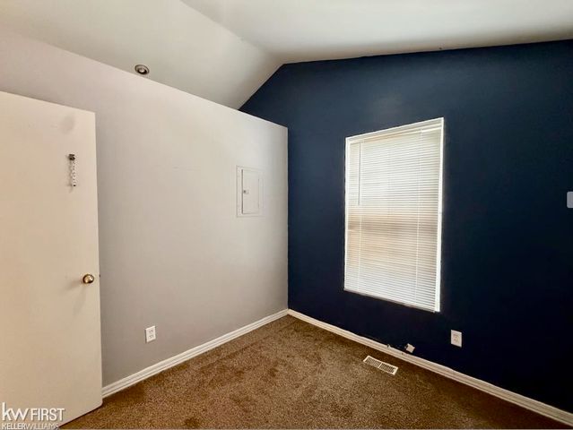 1329 E Decamp Street, Burton, MI 48529