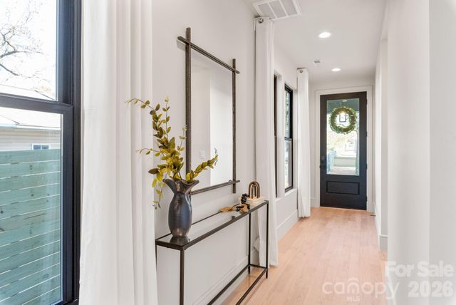 1637 Umstead Street, Charlotte, NC 28205