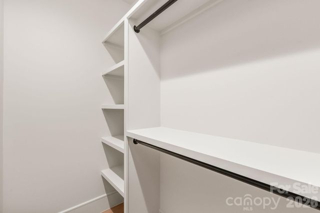 1637 Umstead Street, Charlotte, NC 28205