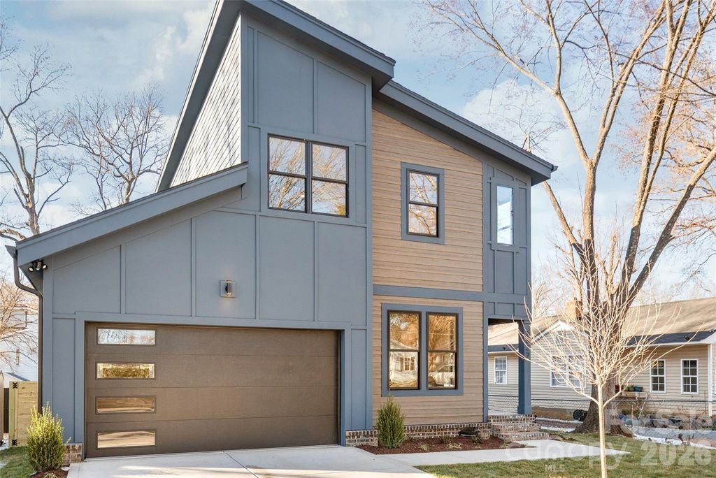 1637 Umstead Street, Charlotte, NC 28205