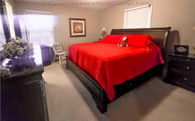 100 Deerfield Lane, Cottageville, WV 25239