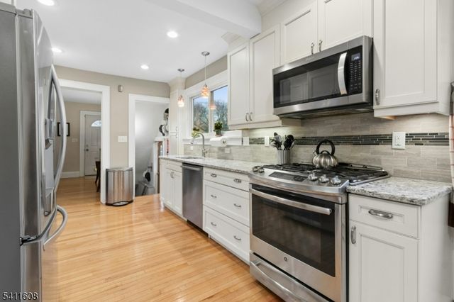 606 Dorian Rd, Westfield Town, NJ 07090