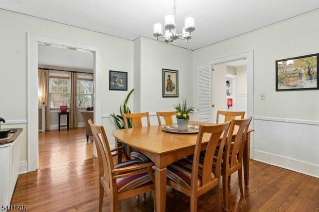 606 Dorian Rd, Westfield Town, NJ 07090