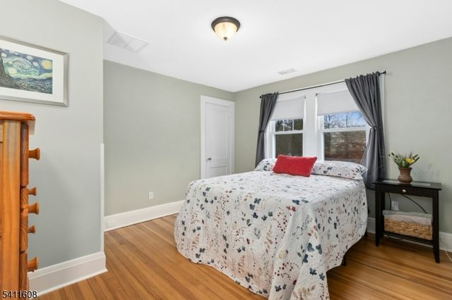 606 Dorian Rd, Westfield Town, NJ 07090