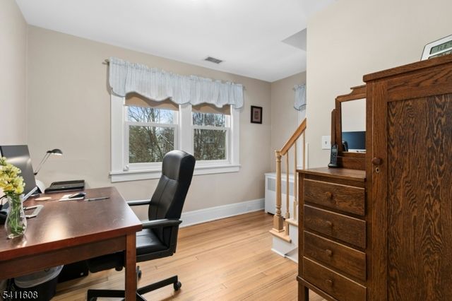 606 Dorian Rd, Westfield Town, NJ 07090