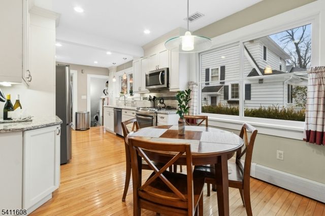 606 Dorian Rd, Westfield Town, NJ 07090