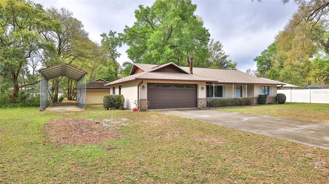 461 AUSTIN STREET, Lake Helen, FL 32744