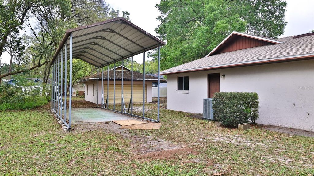 Image 13 of property listing at 461 AUSTIN STREET, Lake Helen, FL 32744