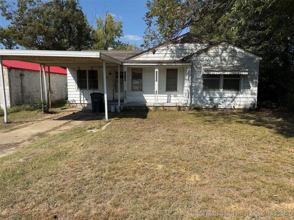 110 W May Street, Henryetta, OK 74437