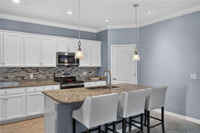 11580 Shady Blossom DR, Fort Myers, FL 33913