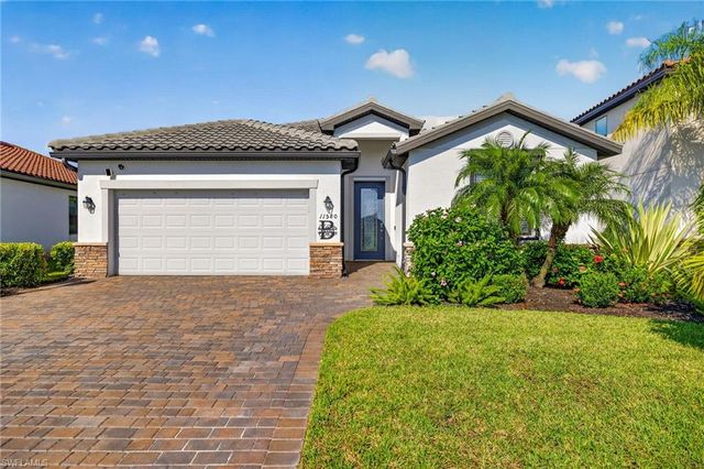 11580 Shady Blossom DR, Fort Myers, FL 33913