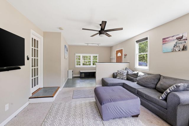 10 Marthas Way, Centerville, MA 02632