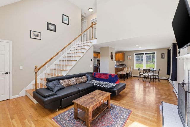 10 Marthas Way, Centerville, MA 02632