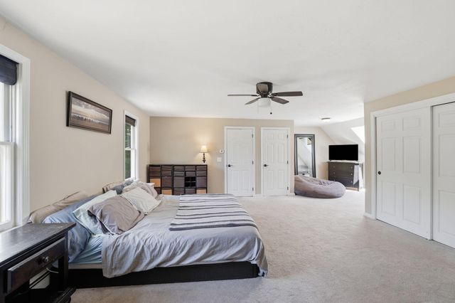 10 Marthas Way, Centerville, MA 02632