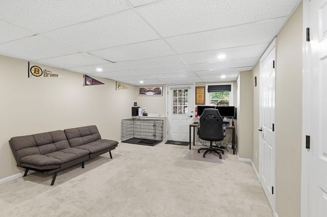 10 Marthas Way, Centerville, MA 02632