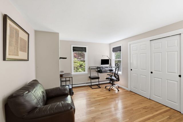 10 Marthas Way, Centerville, MA 02632