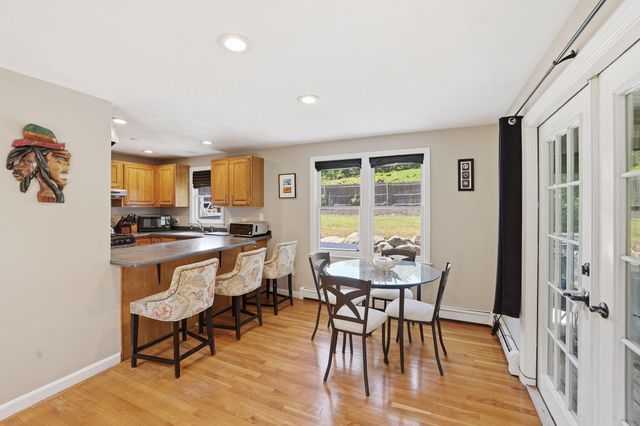 10 Marthas Way, Centerville, MA 02632