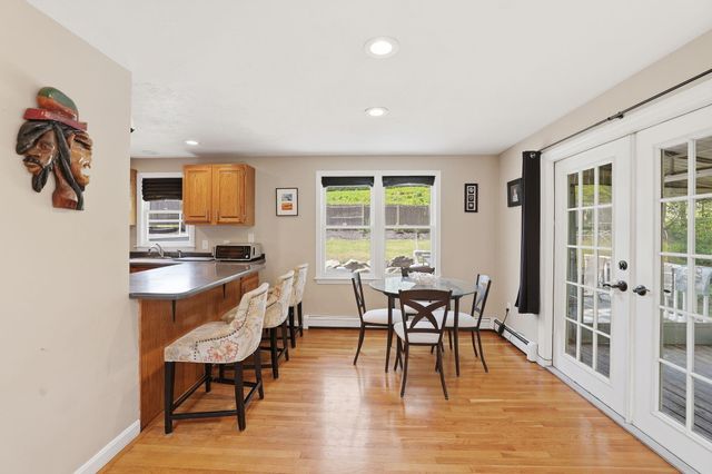 10 Marthas Way, Centerville, MA 02632