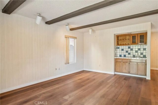 20259 Ingomar Street, Winnetka, CA 91306