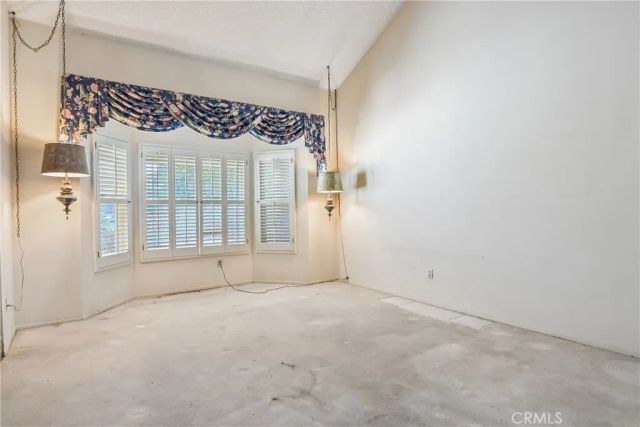 20259 Ingomar Street, Winnetka, CA 91306