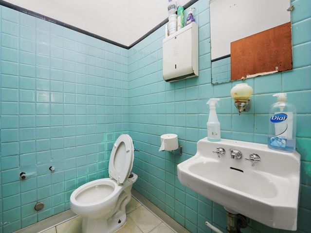 Address unavailable.