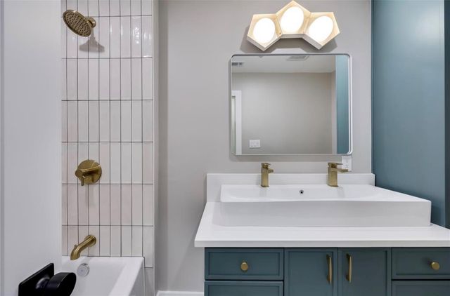 2504 Deerfoot TRL, Austin, TX 78704