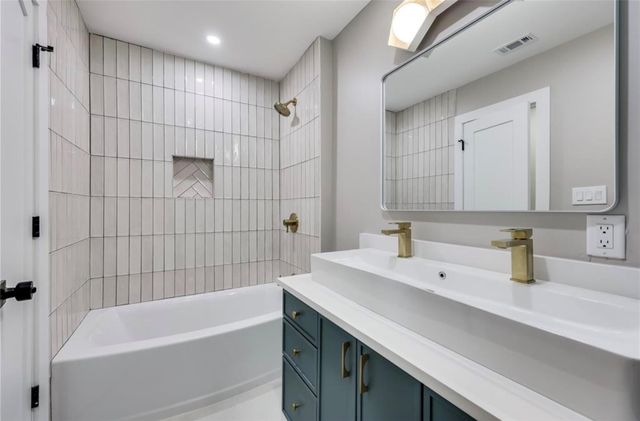 2504 Deerfoot TRL, Austin, TX 78704