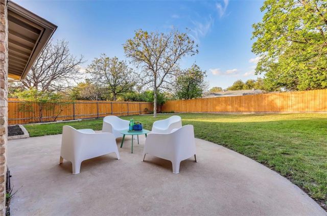 2504 Deerfoot TRL, Austin, TX 78704