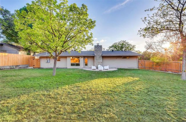 2504 Deerfoot TRL, Austin, TX 78704