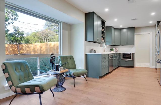 2504 Deerfoot TRL, Austin, TX 78704