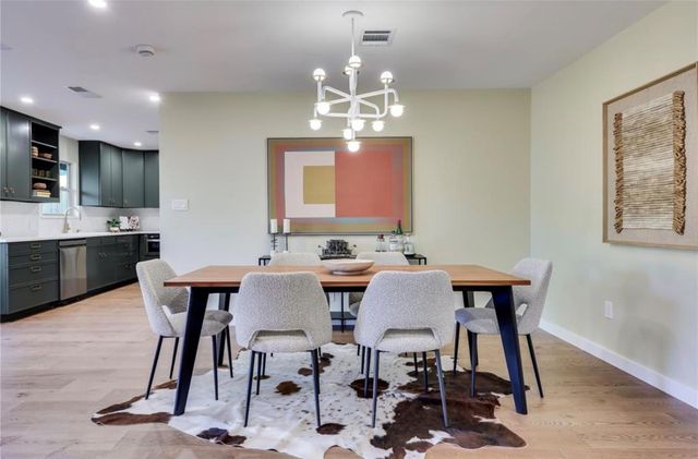 2504 Deerfoot TRL, Austin, TX 78704