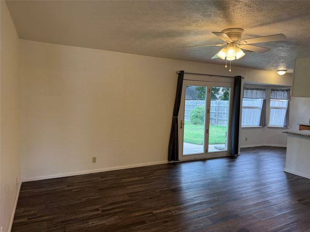 10030 E 28TH Street, Tulsa, OK 74112