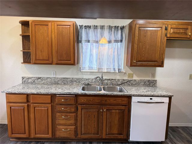 10030 E 28TH Street, Tulsa, OK 74112