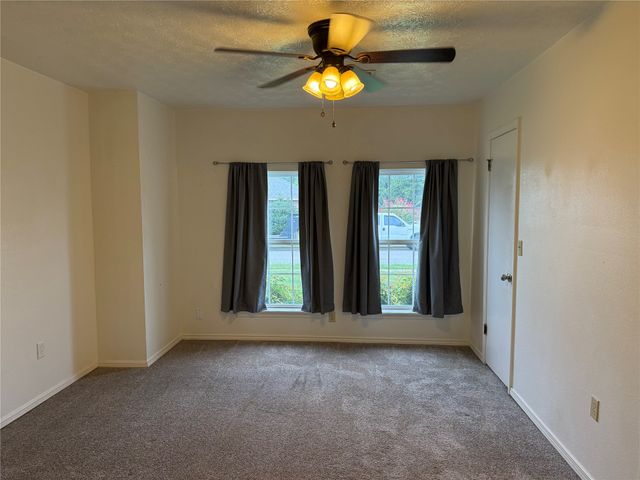 10030 E 28TH Street, Tulsa, OK 74112