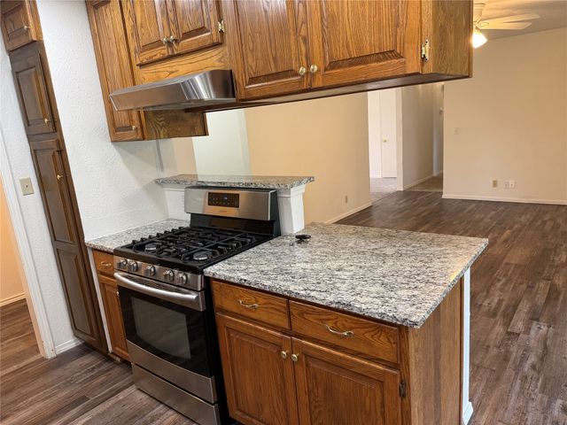 10030 E 28TH Street, Tulsa, OK 74112