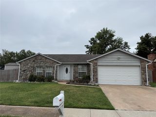 10030 E 28TH Street, Tulsa, OK 74112
