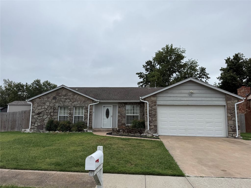 10030 E 28TH Street, Tulsa, OK 74112