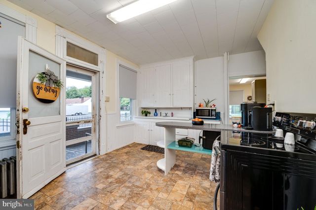 63 S WHITEOAK ST, Kutztown, PA 19530