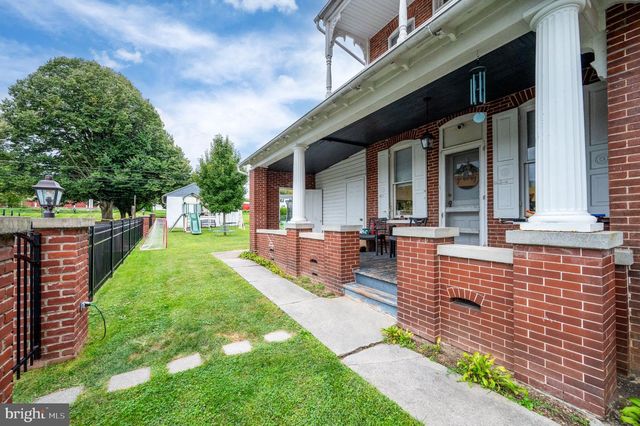 63 S WHITEOAK ST, Kutztown, PA 19530