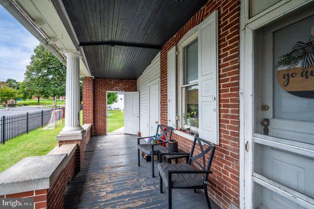 63 S WHITEOAK ST, Kutztown, PA 19530