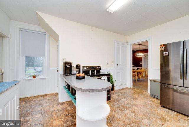 63 S WHITEOAK ST, Kutztown, PA 19530